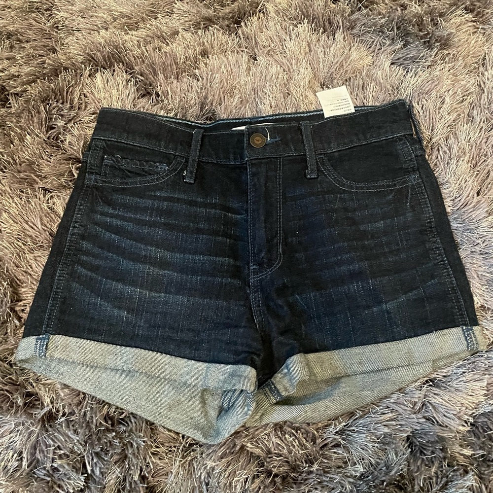 Hollister Dark wash high-waisted denim shorts
